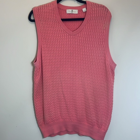 Harry Vardon Peach Knitted Golf Vest - Picture 2 of 5
